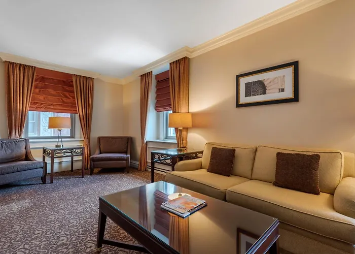 Omni William Penn Hotel 4*