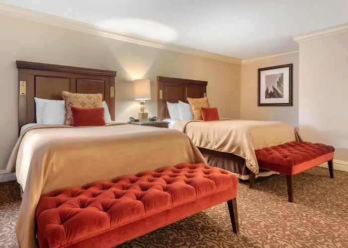 Hotel Omni William Penn 4*