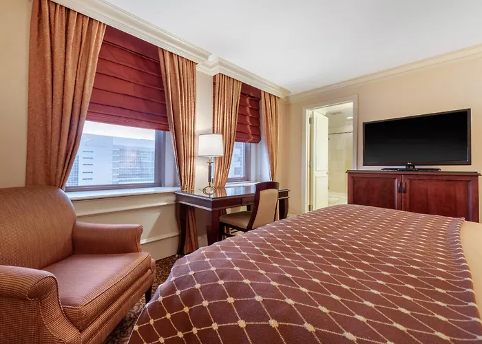 Omni William Penn Hotel 4*