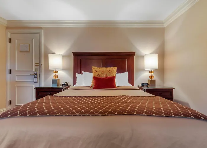 Omni William Penn Hotel 4*