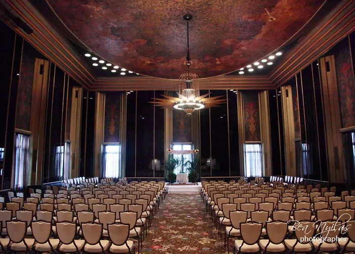 Omni William Penn 4*