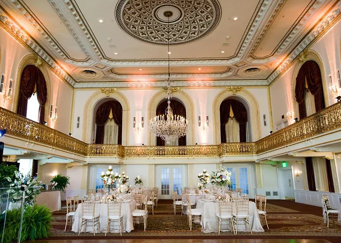 Hotel Omni William Penn 4*