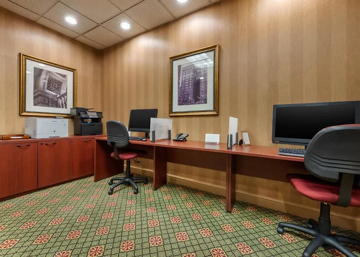 Hotel Omni William Penn 4*