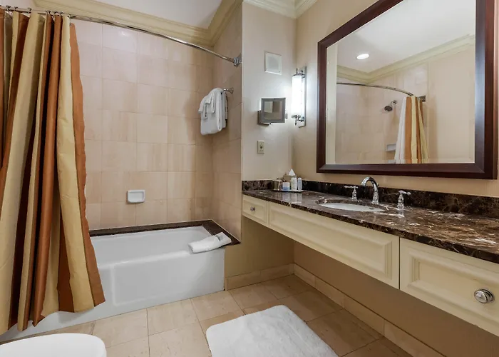 Omni William Penn Hotel 4*